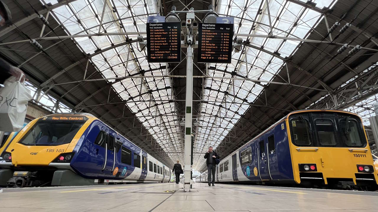 Piccadilly Train Station